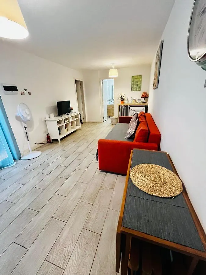Cozy Apartment In Centric Area At Caleta De Fuste With Air Conditioner